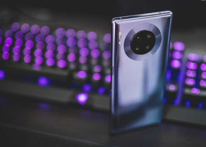 Pixel 10 akan dibekali Camera Coach bertenaga Gemini dan alat pengeditan foto berbasis percakapan AI,