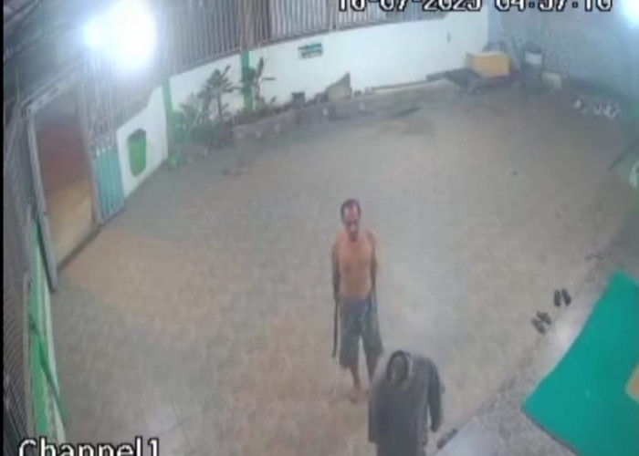 Pria di Palembang Pukul Jamaah Saat Hendak Salat Subuh, Ternyata ini Sebabnya