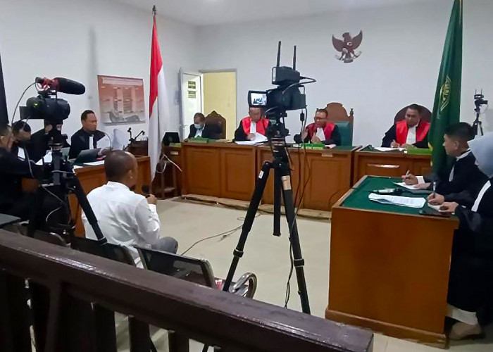 Terdakwa Ahmad Sugeng Santoso Akui Serahkan Uang Suap Rp1,5 Miliar di Rumah Kadis PUPR OKU