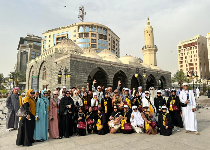 433 Jamaah Umroh Keberangkatan 7 Agustus Tiba di Madinah Setelah Melaksanakan Thawaf Wada di Mekkah