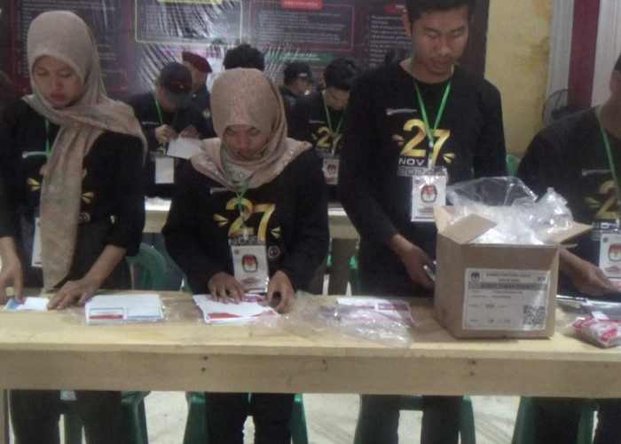 KPU Musi Rawas Mulai Proses Sortir dan Lipat Surat Suara Pilkada 2024