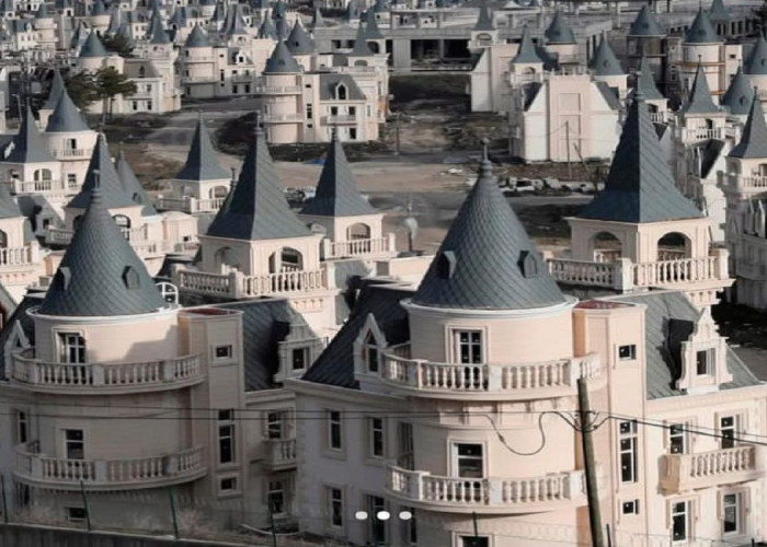 Kota Hantu Terbesar di Dunia! Burj Al Babas Perumahan Mewah Ala Disney Tak Berpenghuni Di Turkey