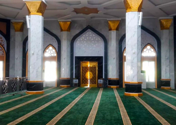 Ada ‘Pintu Ka’bah dan Pintu Masjid Nabawi’ di Masjid Agung An-Nur Tanjung Senai Ogan Ilir