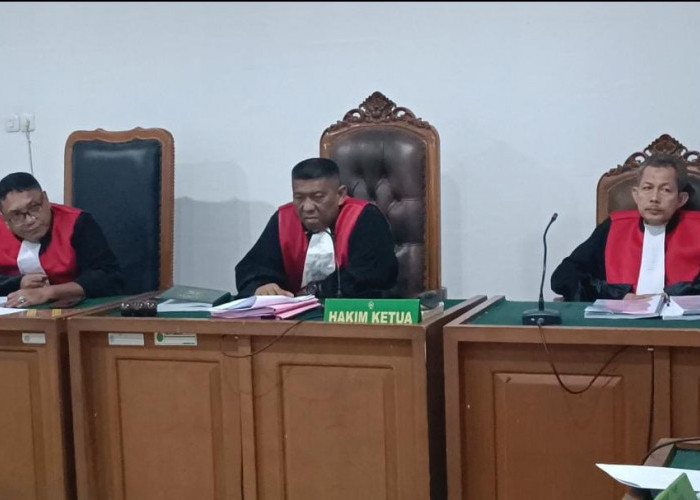 Sidang Dugaan Korupsi Proyek PUPR Banyuasin, JPU Minta Eksepsi Terdakwa Arie Martha Redho Ditolak