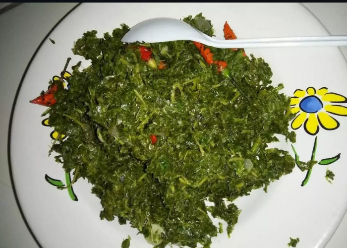 Tahok Tutok, Sayur Daun Ubi Khas Prabumulih yang Bikin Lidah Ketagihan!