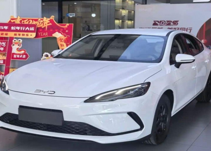 BYD Seal 05 DM-i PHEV dengan Jangkauan 2.000 Km Siap Meluncur di China 10 Februari