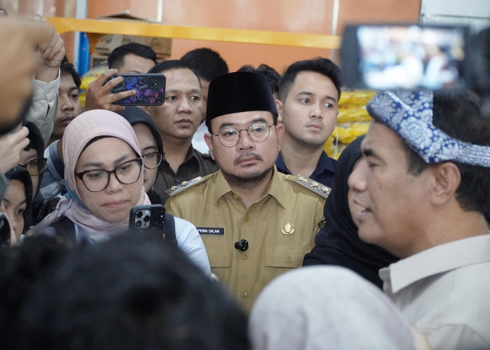 Wakil Walikota Palembang Dampingi Menteri Pertanian Tinjau Operasi Pasar Murah 