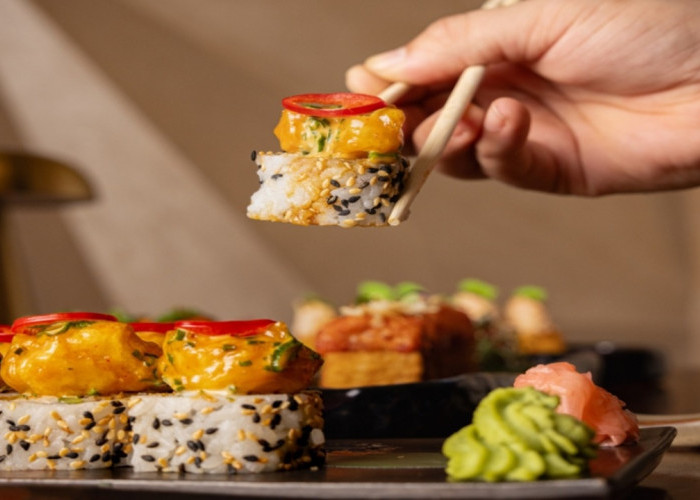 Mengenal Sushi Lebih Dekat: Fakta Menarik di Balik Hidangan Ikonik Jepang