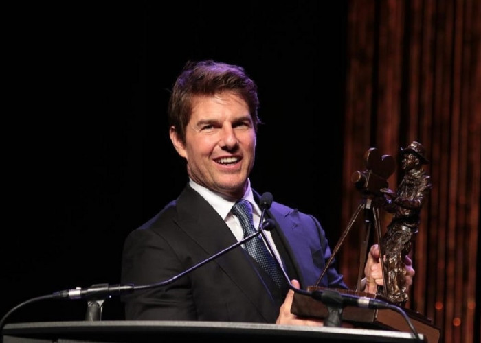 Tips Jitu Tom Cruise Tampil Percaya Diri di Layar Lebar Meski Punya Tinggi Badan Rata-Rata