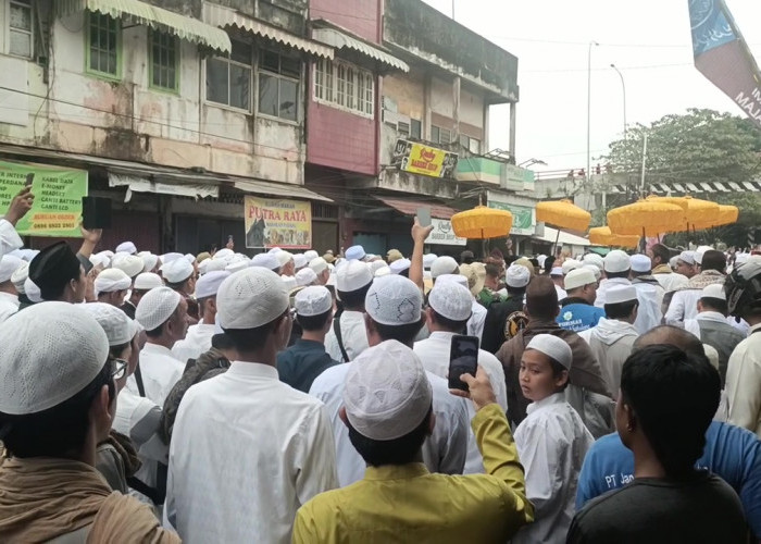Puncak Ziarah Kubro Dihadiri Ribuan Umat Islam Palembang