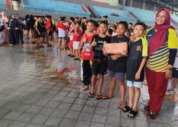 Tirta Sriwijaya Aquatic Club Meriahkan HUT ke-80 RI dengan Lomba Unik di Jakabaring