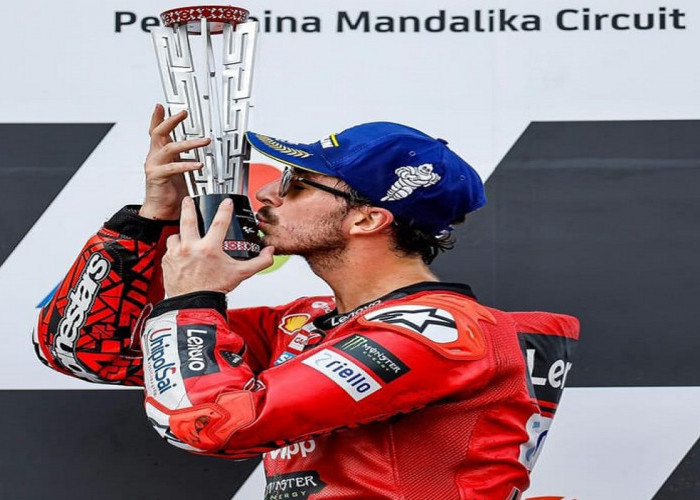 Diprediksi Gagal,  Francesso Bagnaia Akhirnya Juarai MotoGP Mandalika Pertamina Grandprix 2023