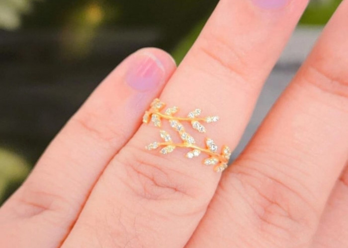 Cincin Emas Aesthetic Motif Daun, Perpaduan Keindahan Alam dan Gaya Minimalis Modern