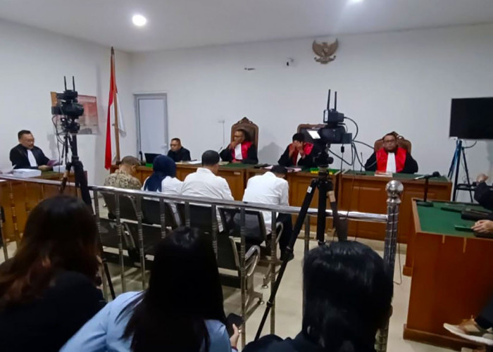 Jaksa KPK Tuntut 4,5 hingga 5,5 Tahun Penjara untuk 4 Terdakwa Kasus Fee Proyek Pokir DPRD OKU