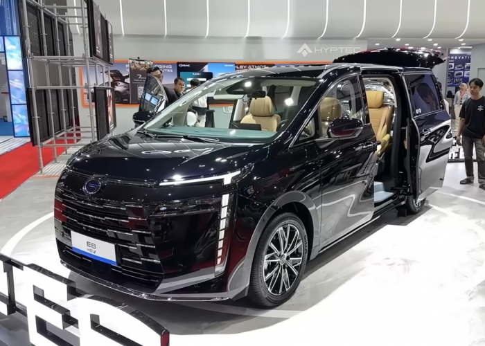 GAC Group Perkenalkan MPV Hybrid Mewah GAC E8 di IMS