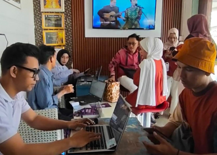 Antusias Peserta PALTV Night Run Targetkan Lari Tercepat dan Umrah