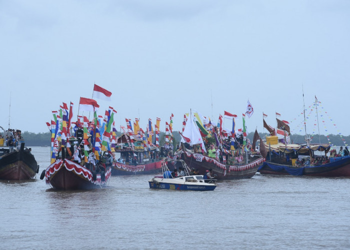 21 Kapal Hias Meriahkan Festival Kapal Hias Nelayan Sungsang Ke-3