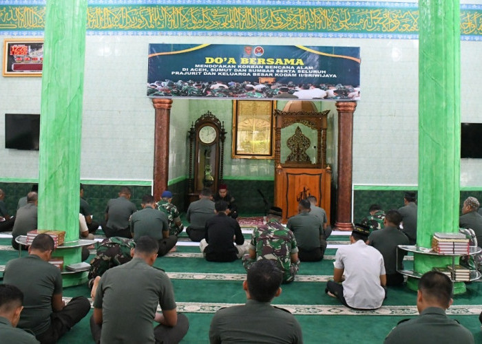 Doa Bersama Korem 044/Gapo Untuk Korban Bencana di Sumatera