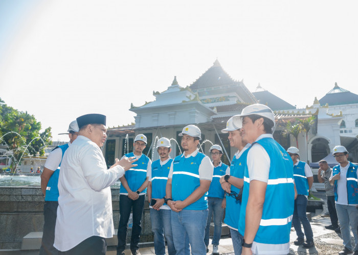 PLN Pastikan Listrik Andal di Masjid-Masjid Utama Palembang Jelang Salat Idul Fitri 1447 H