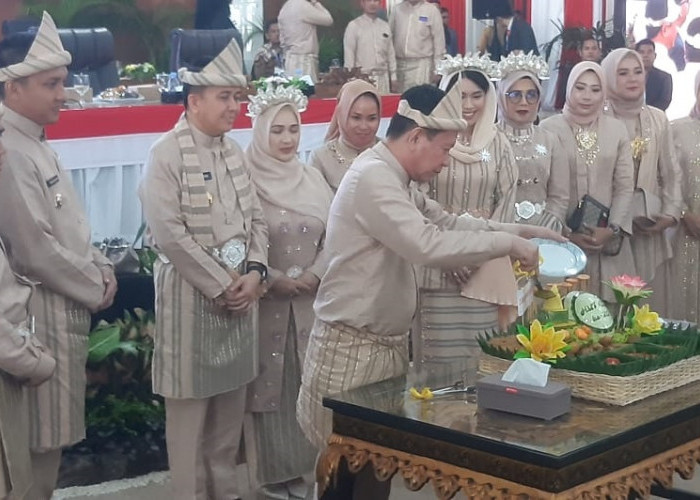Ketua DPRD Ogan Ilir Suharto HS Pimpin Rapat Paripurna HUT Ke-20 Kabupaten Ogan Ilir