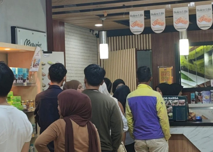 Amanda Brownies Jadi Incaran Warga di Penghujung Ramadan 1447 H