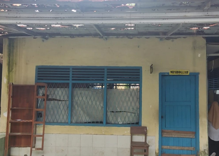 Memprihatinkan, SDN 156 Palembang Alami Kerusakan dan Rawan Banjir