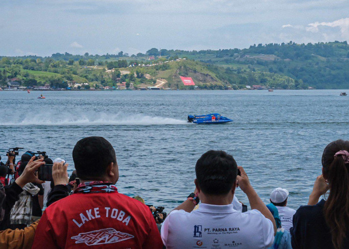 Kejuaraan Dunia Perahu Motor Formula 1 (F1H20) di Destinasi Pariwisata Super Prioritas (DPSP) Danau Toba