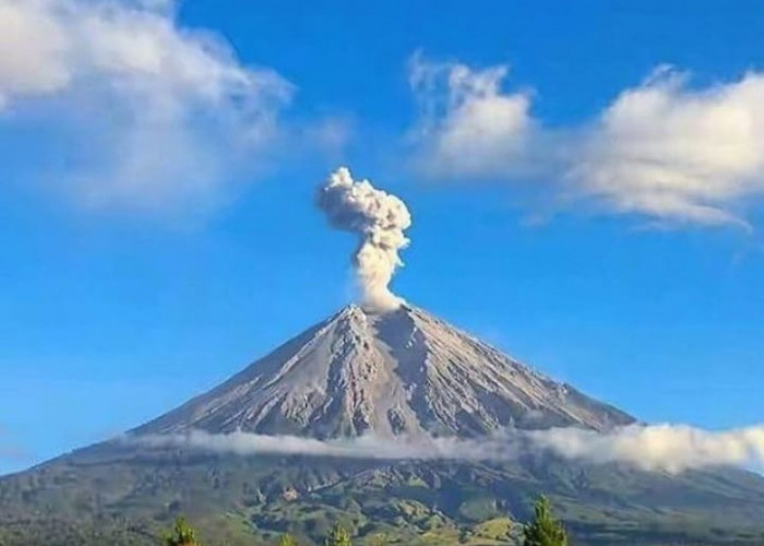 7 Gunung Mistis Terseram di Indonesia