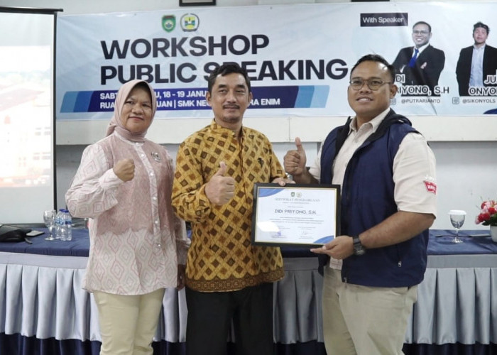 Workshop Public Speaking Asah Ketrampilan Siswa SMK Negeri 1 Muara Enim