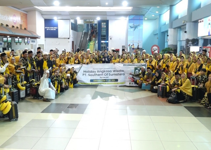 Holiday Angkasa Wisata Kembali Berangkatkan 180 Jemaah Umroh Paket 13 Hari Dengan Maskapai Lion Air