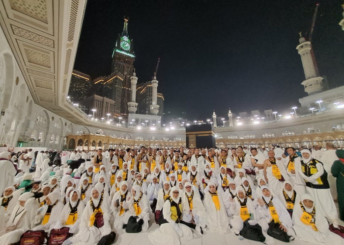 Penuh Haru, 360 Jemaah Umrah Holiday Angkasa Wisata Selesaikan Umroh Pertama di Tanah Suci