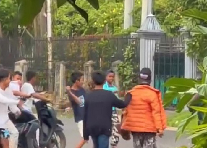 Viral! Aksi Duel Remaja di Kambang Iwak Resahkan Warga, Kerap Terjadi Malam Hari dan Bawa Senjata Tajam