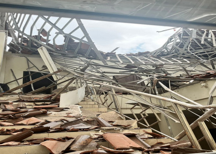 Atap Asrama Ranggonang Muba di Yogyakarta Ambruk, Empat Mahasiswa Luka Ringan