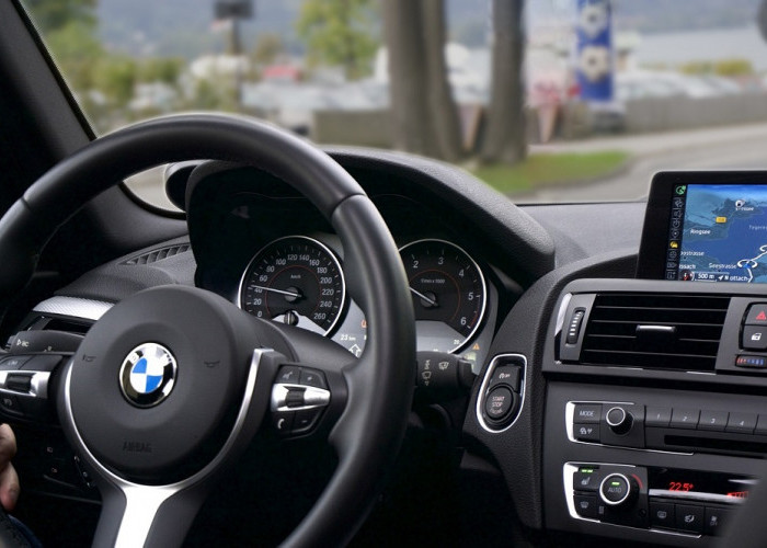 Setir Mobil BMW 2026, Perpaduan Teknologi Modern dan Kenyamanan Berkendara