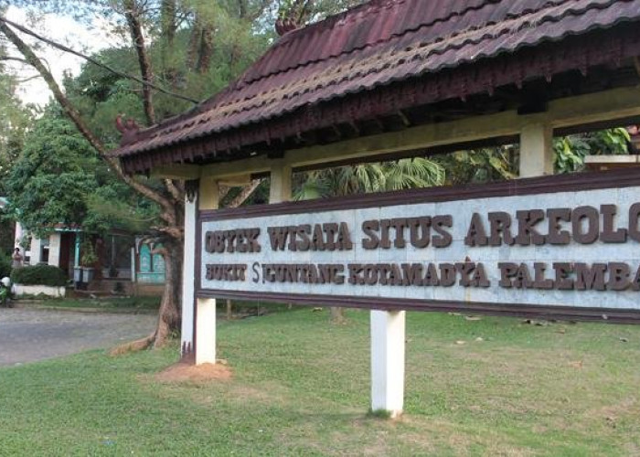 Mengenang Kejayaan Kedatuan Sriwijaya di Palembang dari Bukit Siguntang