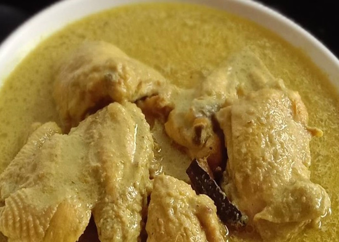 Ayam Bumbu Anam: Sajian Klasik Penuh Rempah Khas Palembang