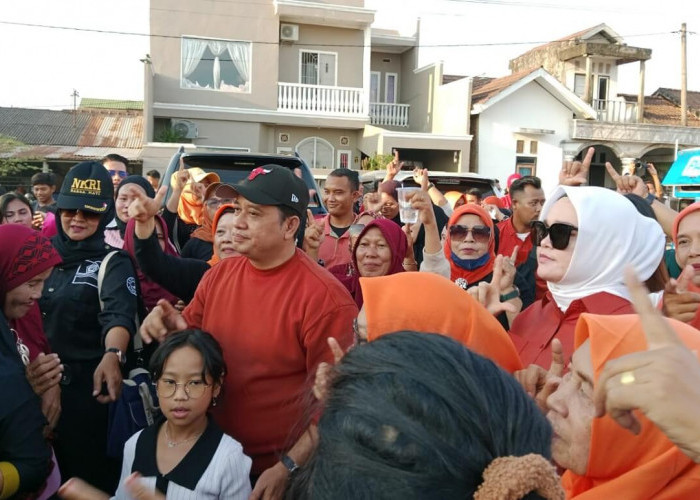 Masyarakat Sangat Antusias Ikut Ngeradak Kampung PALTV Bersama Bacabup dan Bacawabup Banyuasin Askolani-Netta