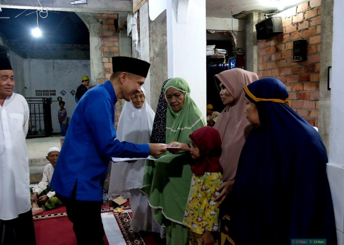 Calon Walikota Palembang Yudha Pratomo Mahyudin Kunjungi Acara Nuzul Quran di Masjid Tua di Tegal Binangun