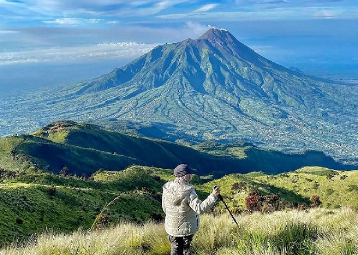 Mengintip Keindahan Gunung Merbabu, Pesona Alam Unggulan Jawa Tengah