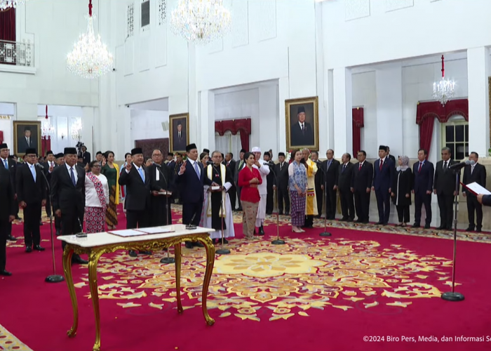 Presiden Prabowo Subianto Lantik Sekretaris Kabinet dan Wakil Menteri Kabinet Merah Putih di Istana Negara