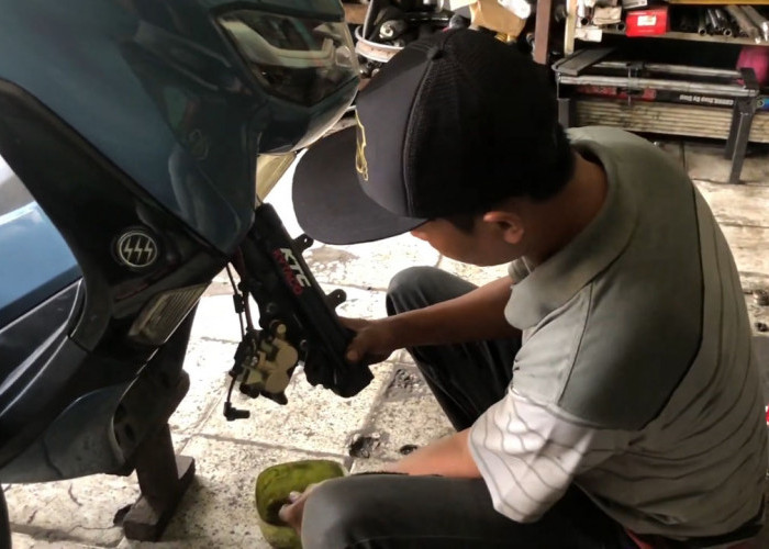 7 Faktor Utama Penyebab Oli Shock Depan Yamaha NMAX Rembes
