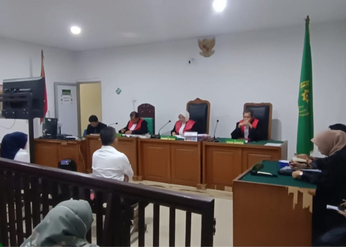 Majelis Hakim Tolak Eksepsi Kedua Terdakwa, Sidang Korupsi PMI Palembang Lanjut ke Tahap Pembuktian
