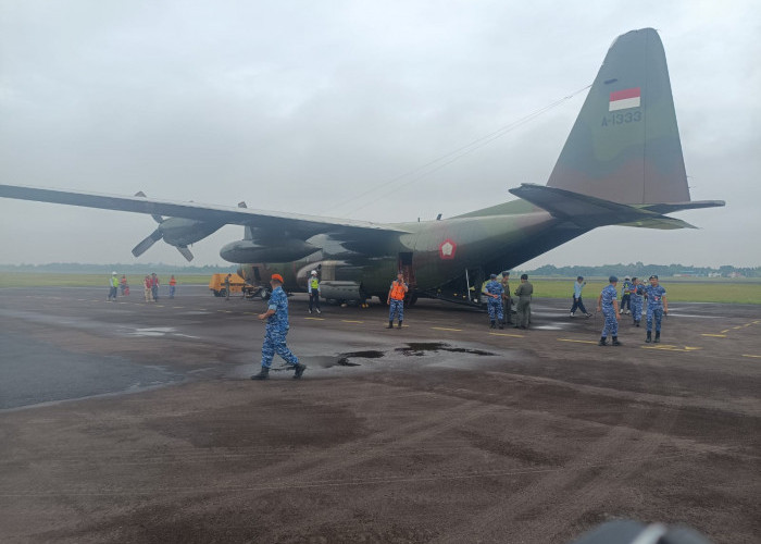 Lanud SMH Berangkatkan 14 Ton Bantuan untuk Korban Banjir Sumatera