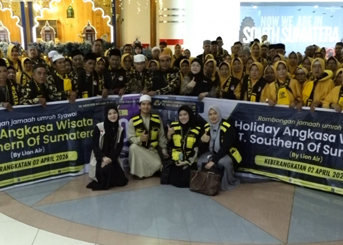 200 Jemaah Umroh Diberangkatkan Holiday Angkasa Wisata Lewat Paket 9 Hari