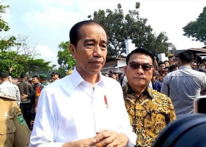 Presiden Jokowi Tiba di Pasar Sekip Ujung Palembang Langsung Disambut Pedagang dan Pantau Harga Sembako
