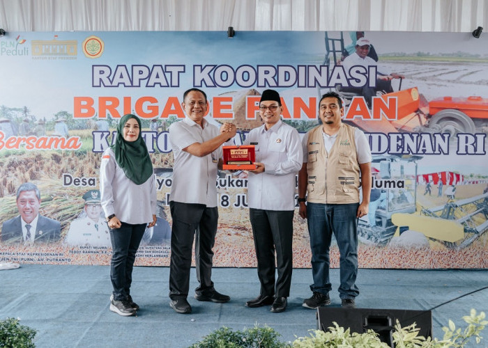 PLN UID S2JB Dukung Ketahanan Pangan Nasional melalui Program Electricfying Agriculture