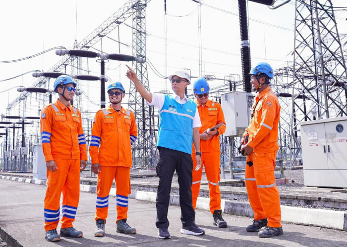 Sukses Jaga Terang Perayaan Malam Natal, Dirut PLN Terus Kawal Keandalan Sistem Kelistrikan Nasional