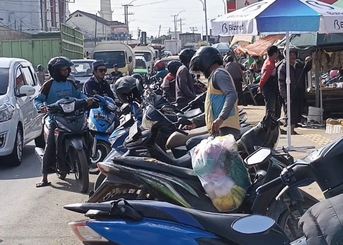 Kemacetan Jalan Lintas Timur Banyuasin Bukan Disebabkan Para Pedagang