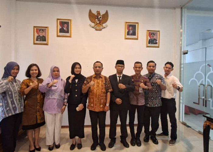 Kanwil Kemenkum Sumsel Ambil Sumpah Jabatan Dua Notaris Pengganti