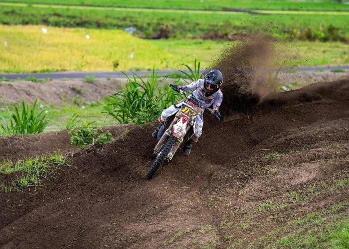 Helm yang Cocok untuk Motor Trail, Perhatikan Keamanan, Kenyamanan dan Desain